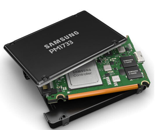 Samsung PM1733 3.84TB 3.84 TB Server/workstation Internal SSD | V-NAND NVMe PCI Express 4.0 2.5